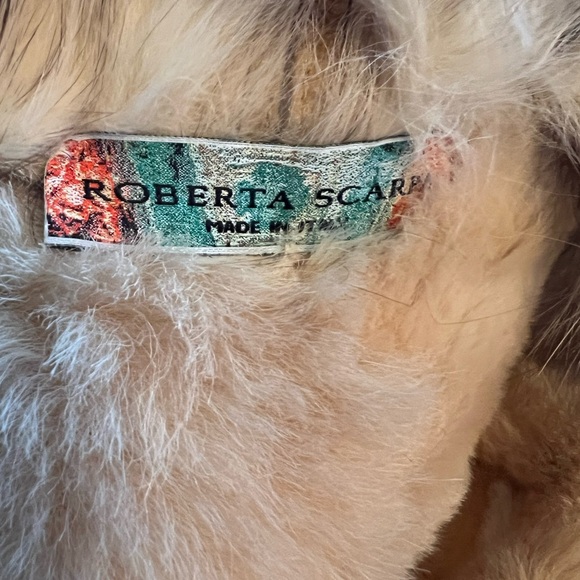 Elegant Cream sheepskin Fur-Trimmed Women's Coat made in Italy - Picture 2 of 11